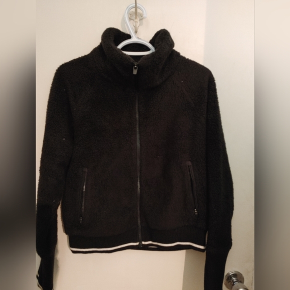 Athleta Tugga Sherpa Jacket Sz.Med. - Picture 4 of 11